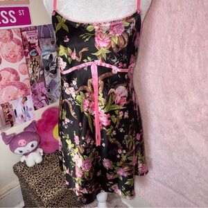 Y2K Victoria’s Secret pink and black floral slip
